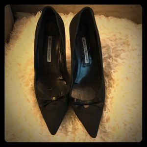 Manolo Blahnik (Authentic) Black Tweed Pumps